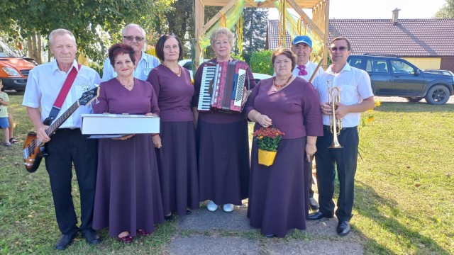 Ezeres pagasta kapela “Kaimiņi”		